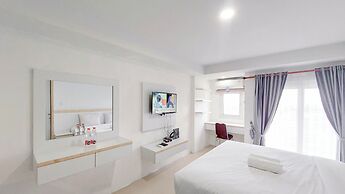 Relaxing Studio Apartment at Mansyur Residence