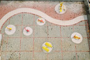 Stunning Studio Apartment at La Hub City