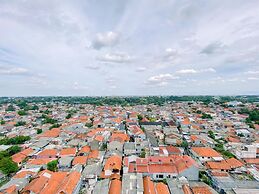 Stunning Studio Apartment at La Hub City