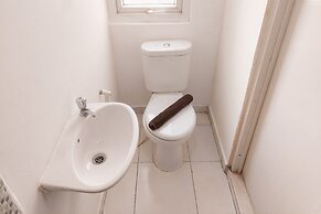 Minimalist and Homey Studio (No Kitchen) Apartment Aeropolis Residence