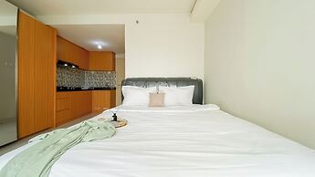 Cozy and Best Deal Studio Apartment Amethyst