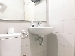 Modern and Comfortable Studio at Benson Supermall Mansion Apartment