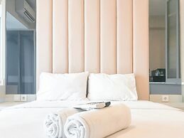 Modern and Comfortable Studio at Benson Supermall Mansion Apartment