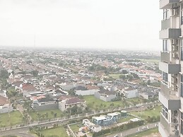 Modern and Comfortable Studio at Benson Supermall Mansion Apartment