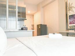 Modern and Comfortable Studio at Benson Supermall Mansion Apartment