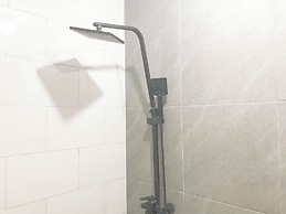 Modern and Comfortable Studio at Benson Supermall Mansion Apartment