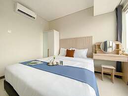 Brand New and Homey 2BR Apartment at Nifarro Park