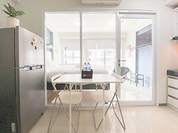 Simply Look 1BR at Gateway Pasteur Apartment