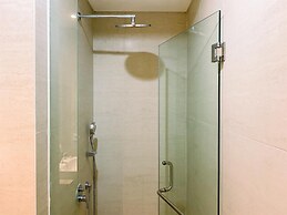 Best View and Comfy Studio at Gold Coast Apartment