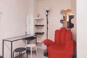 Spacious and Homey Studio Room Paramount Skyline Apartment