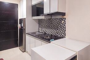 Spacious and Homey Studio Room Paramount Skyline Apartment