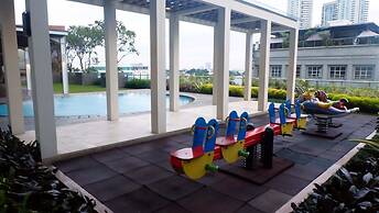 Elegant and Spacious Studio at Kemang Mansion Apartment