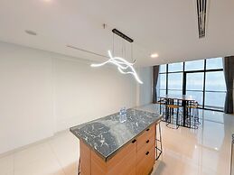 Spacious and Modern Studio SOHO Apartment at VieLoft SOHO and SKY Resi
