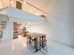 Spacious and Modern Studio SOHO Apartment at VieLoft SOHO and SKY Resi