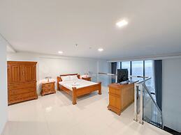 Spacious and Modern Studio SOHO Apartment at VieLoft SOHO and SKY Resi