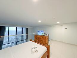 Spacious and Modern Studio SOHO Apartment at VieLoft SOHO and SKY Resi