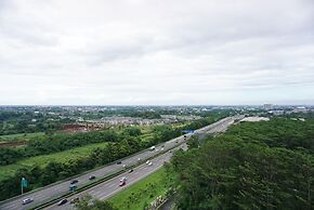 Homey Living and Well Designed Studio Room at Royal Sentul Park Apartm