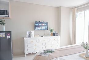 Homey Living and Well Designed Studio Room at Royal Sentul Park Apartm