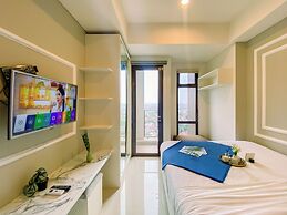 Cozy and Enjoy Living Studio at Vasaka Solterra Apartment