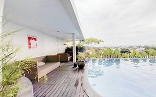 Tranquil and Modern Studio Mataram City Apartment