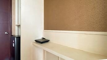 Cozy and Minimalist Studio Apartment Mangga Dua