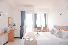 Homey Studio at Riverview Jababeka Apartment
