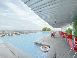 Best Deal and Homey Studio Apartment at Star Semarang