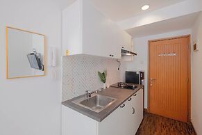 Good Deal Studio Apartment Cinere Bellevue Suites