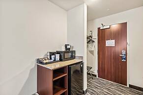 Cobblestone Hotel & Suites - Foley