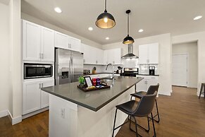 The Colorado House in Old Town Brewery District