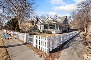 City Park Charm - Vintage Home w/ Modern Comforts
