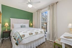 City Park Charm - Vintage Home w/ Modern Comforts