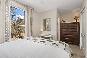 City Park Charm - Vintage Home w/ Modern Comforts