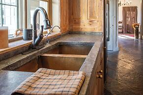 Charming Hill Country Getaway in Texas