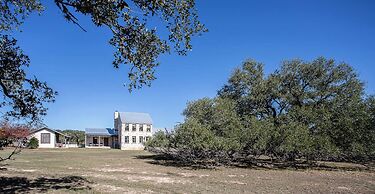 Charming Hill Country Getaway in Texas