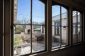 Charming Hill Country Getaway in Texas