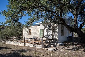 Charming Hill Country Getaway in Texas