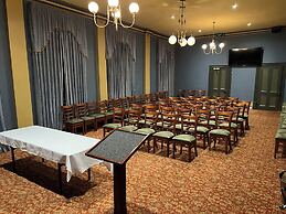 American Hotel Creswick