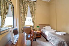 American Hotel Creswick