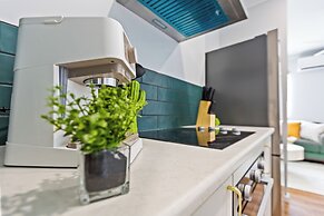 Comfortable 3-Bedroom Home Near City