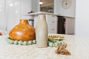 Comfortable 3-Bedroom Home Near City