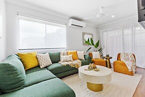 Comfortable 3-Bedroom Home Near City