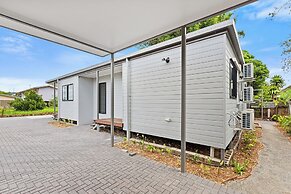 Comfortable 3-Bedroom Home Near City