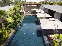 Iconic Long Hai Hotel