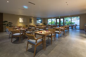 Iconic Long Hai Hotel