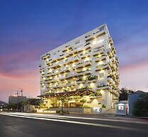 Iconic Long Hai Hotel