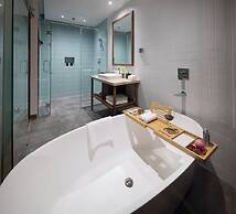 Iconic Long Hai Hotel