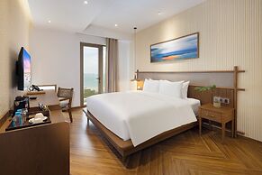 Iconic Long Hai Hotel