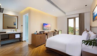 Iconic Long Hai Hotel