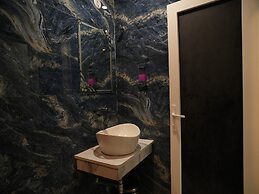 Hotel Banaras Palace